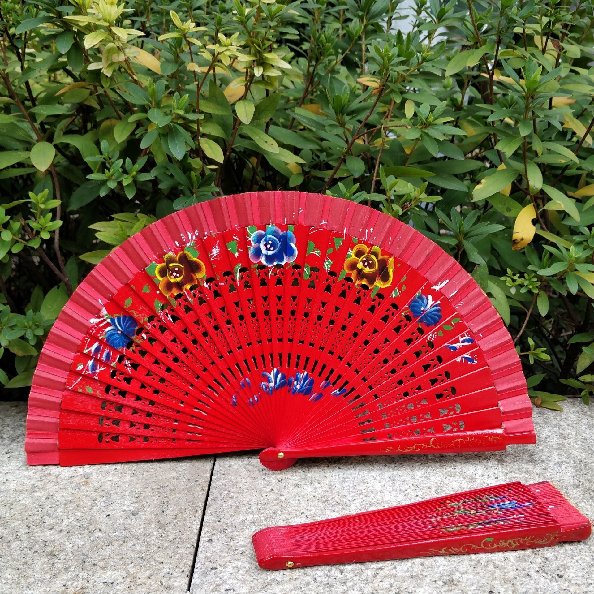 Women's Folding Paper Fan Colorful Floral Design Red Summer Accessory
