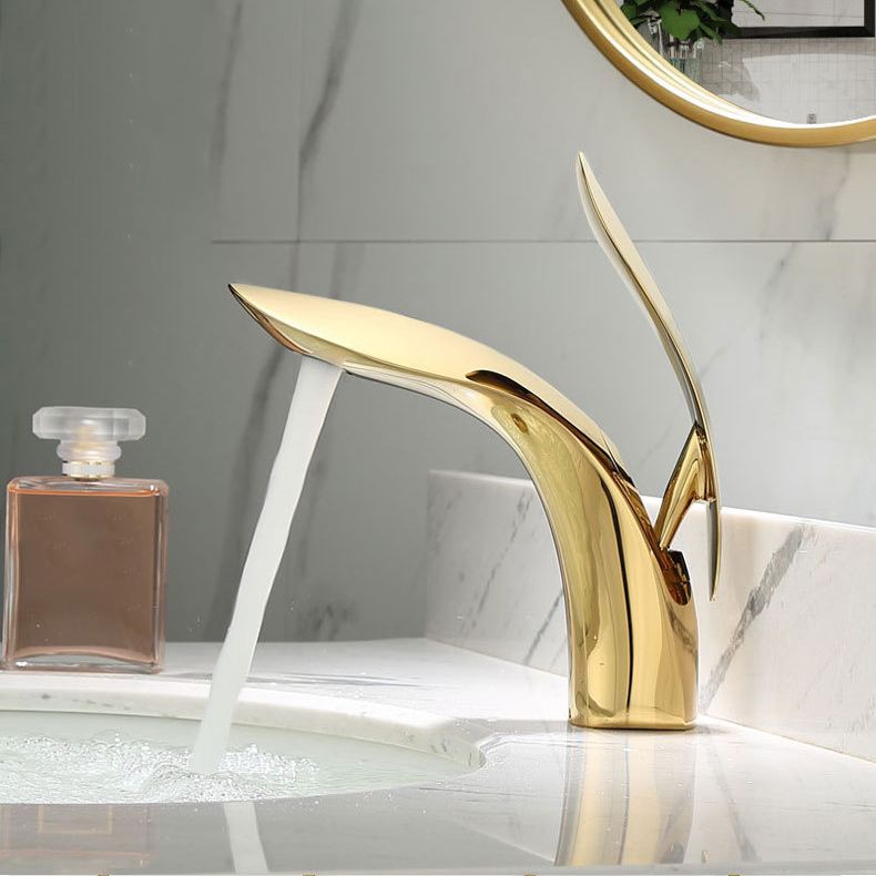 Brass 1-Hole Single Lever Bathroom Sink Faucet Chrome Black Gold Rose Gold
