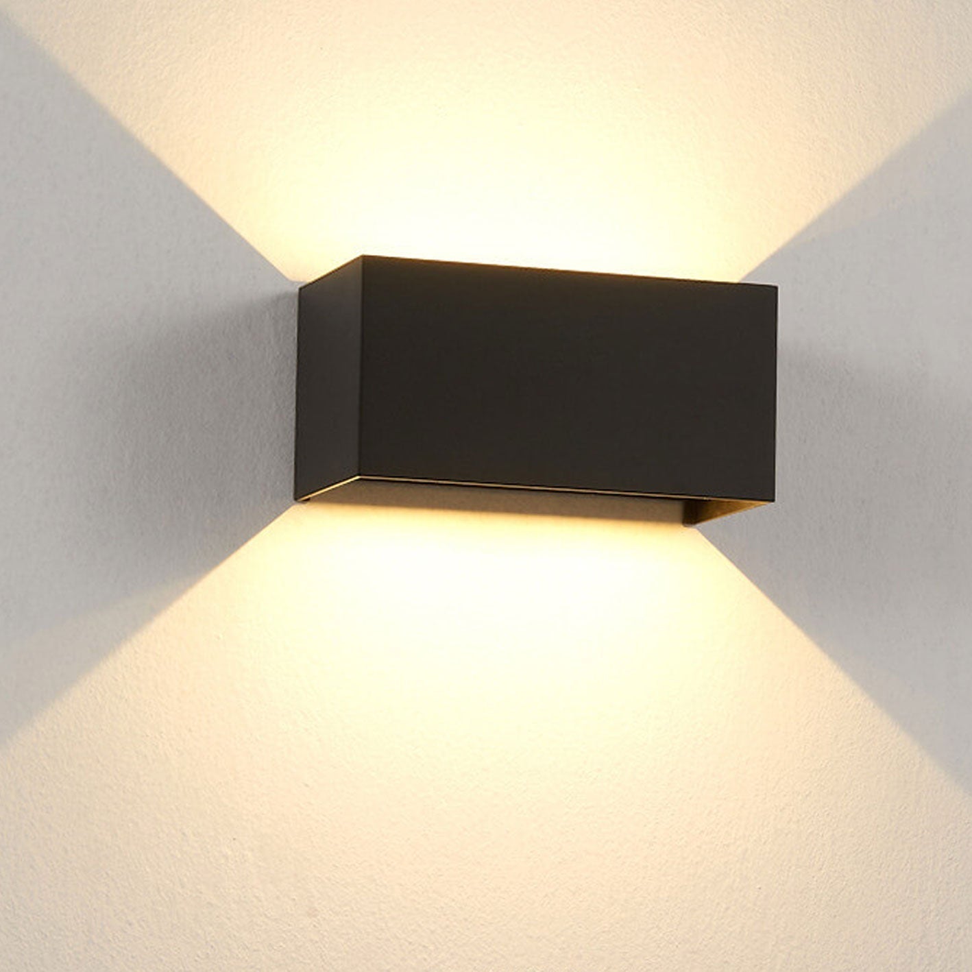 Modern Outdoor Waterproof Rectangular Aluminum LED Wall Sconce Lamp Black or White 12W/24W Hardwired