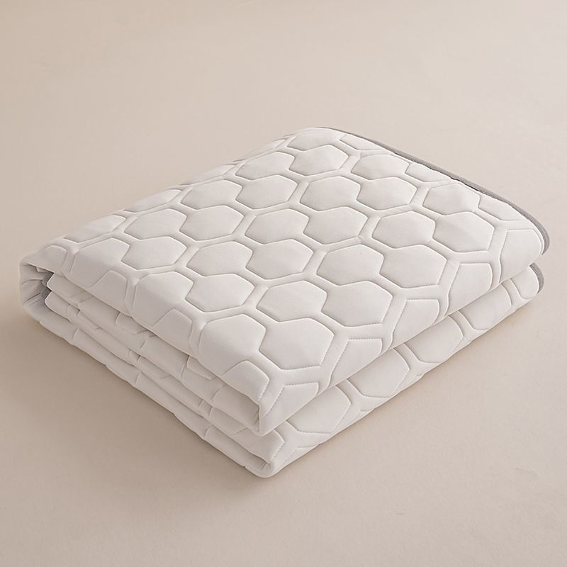 Dog Cooling Mat Indoor Outdoor Lightweight Breathable Non-Toxic Soft Comfortable Pet Bed Machine Washable