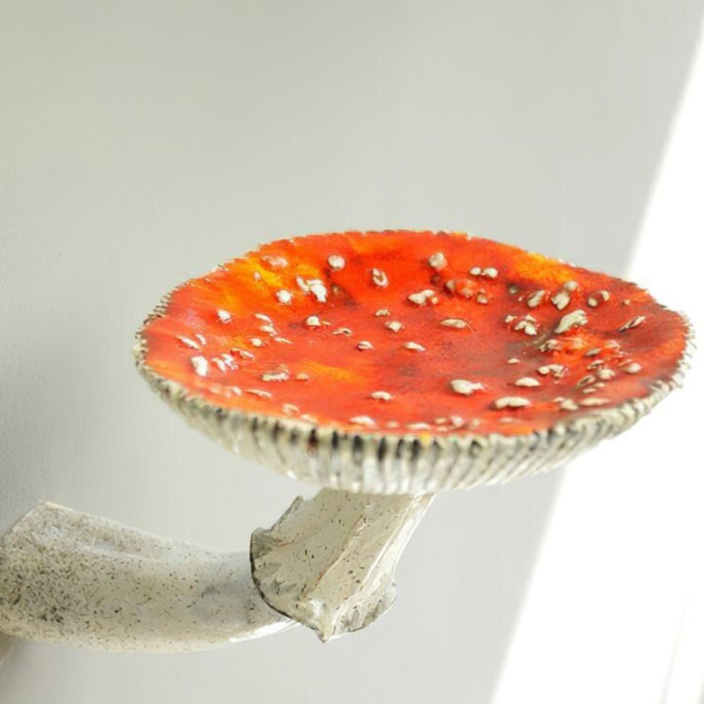 Floating Mushroom Wall Shelf Resin Decorative Nature-Inspired Small Display 10.5x7.5 cm