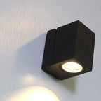 Modern Outdoor Waterproof LED Wall Spotlight Adjustable Angle Black Aluminum Sconce Lamp 5W 500lm