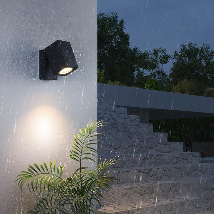 Modern Outdoor Waterproof LED Wall Spotlight Adjustable Angle Black Aluminum Sconce Lamp 5W 500lm