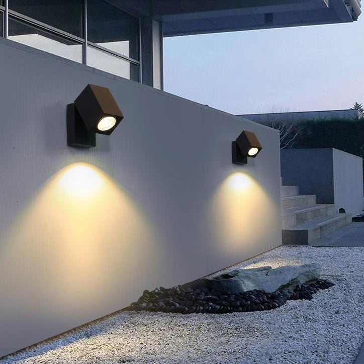 Modern Outdoor Waterproof LED Wall Spotlight Adjustable Angle Black Aluminum Sconce Lamp 5W 500lm