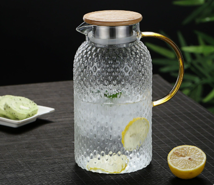 Heatable Borosilicate Glass Water Pitcher with Rice Grain Texture and Bamboo Lid, 1000-1900ml