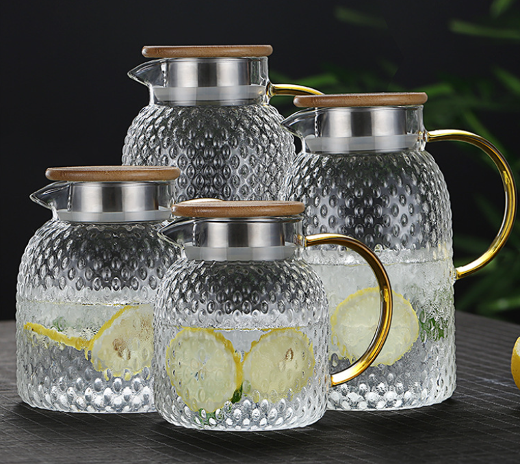 Heatable Borosilicate Glass Water Pitcher with Rice Grain Texture and Bamboo Lid, 1000-1900ml