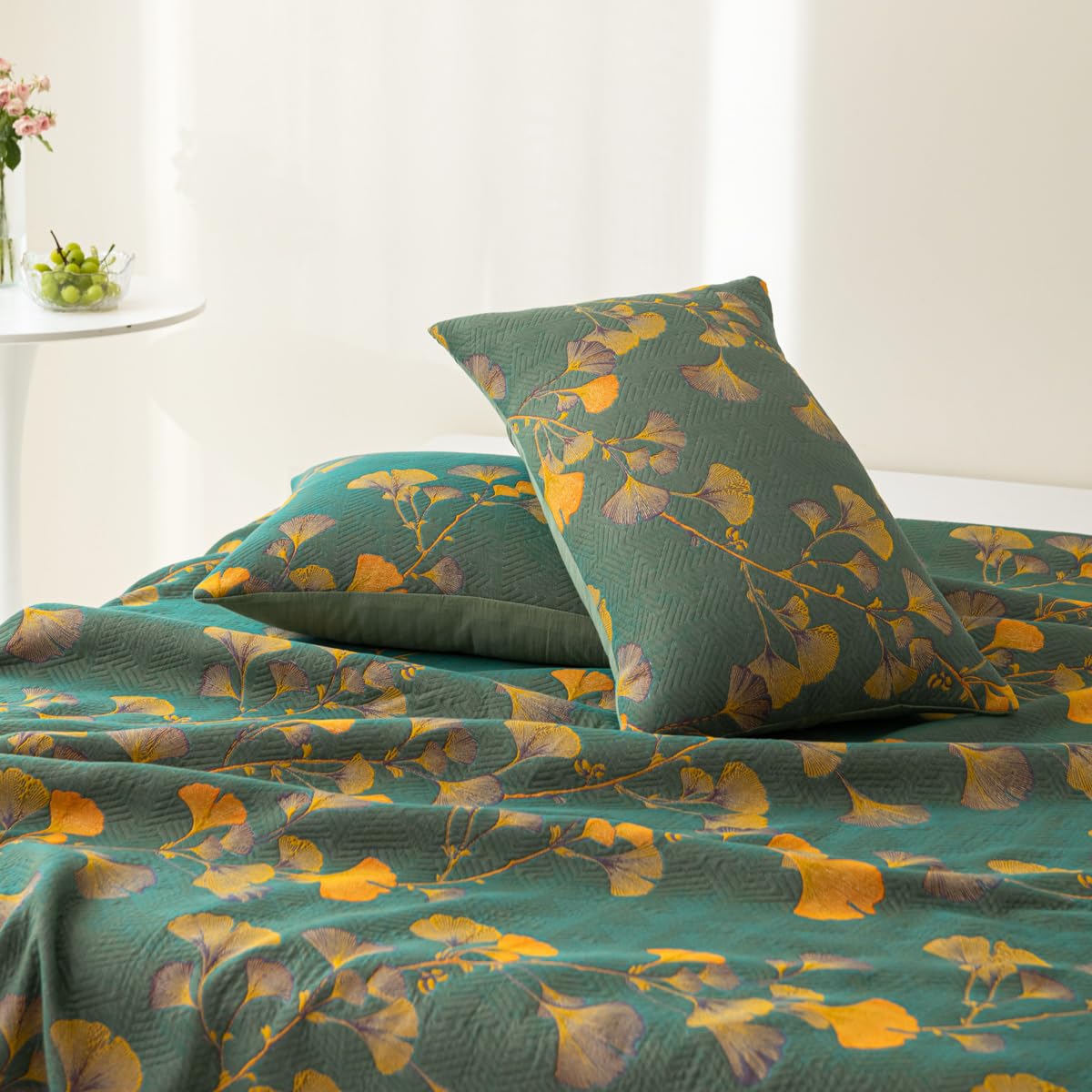Reversible Jacquard Cotton Quilt Soft Cozy Ginkgo Pattern Two-Sided Design