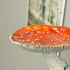 Floating Mushroom Wall Shelf Resin Decorative Nature-Inspired Small Display 10.5x7.5 cm