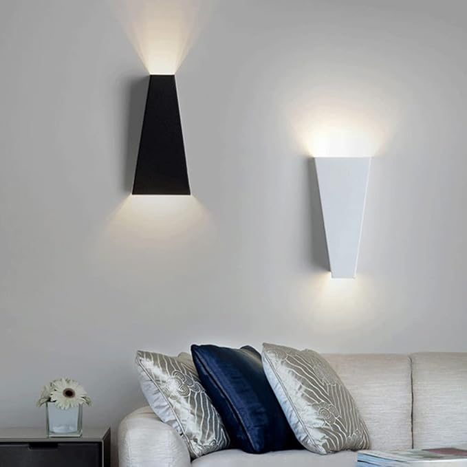 LumiFort LED Wall Lamp Modern Sleek Design Premium Material Contemporary Indoor Lighting
