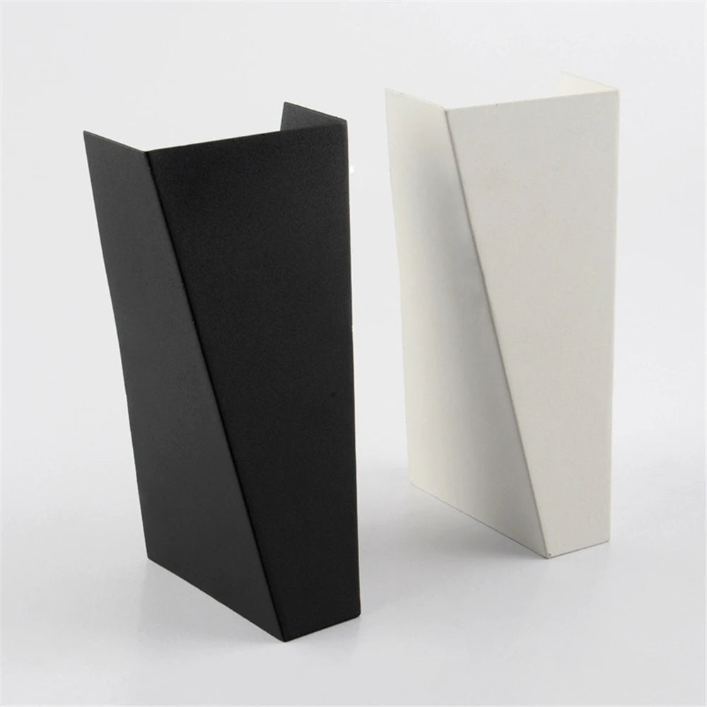 LumiFort LED Wall Lamp Modern Sleek Design Premium Material Contemporary Indoor Lighting