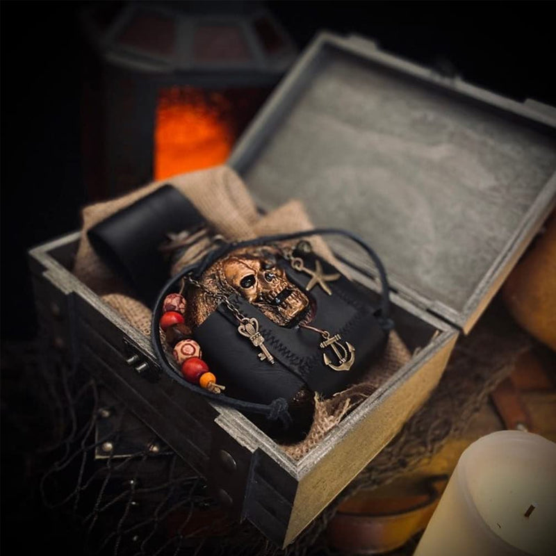 Skull Pirate Rum Bottle Resin 227ml Brown Decorative Flask for Camping Hiking Parties