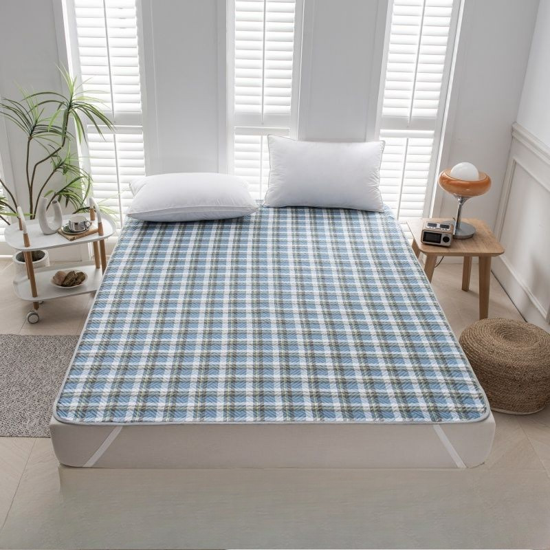 Dog Cooling Mat Indoor Outdoor Lightweight Breathable Non-Toxic Soft Comfortable Pet Bed Machine Washable