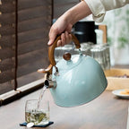 Stainless Steel Whistling Kettle 2.5L or 3L with Sound Signal for Induction Gas Cooktops