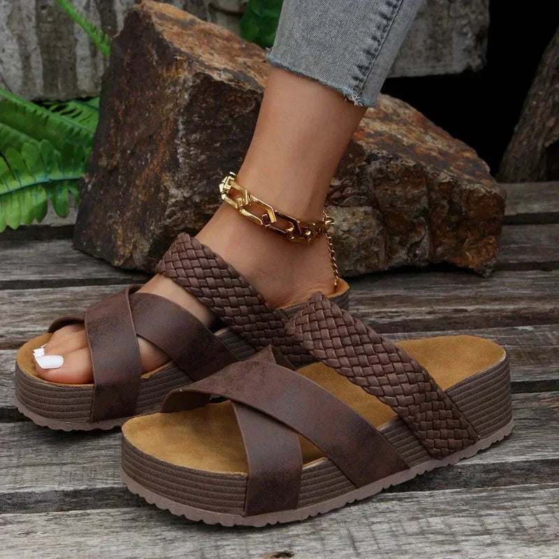 Harrow Carmen women's orthopedic cushioned sandals with supportive footbed and adjustable straps, ideal for comfortable everyday wear.