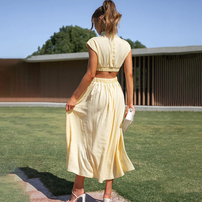 Chloé effortless elegant maxi dress for women, featuring flowing fabric and a sophisticated design for versatile occasions.