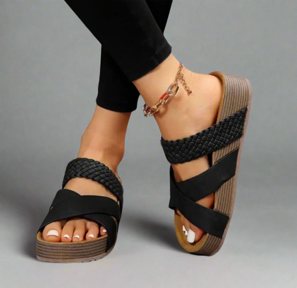 Harrow Dana comfortable Roman sandals for women with cushioned straps, ideal for summer wear.