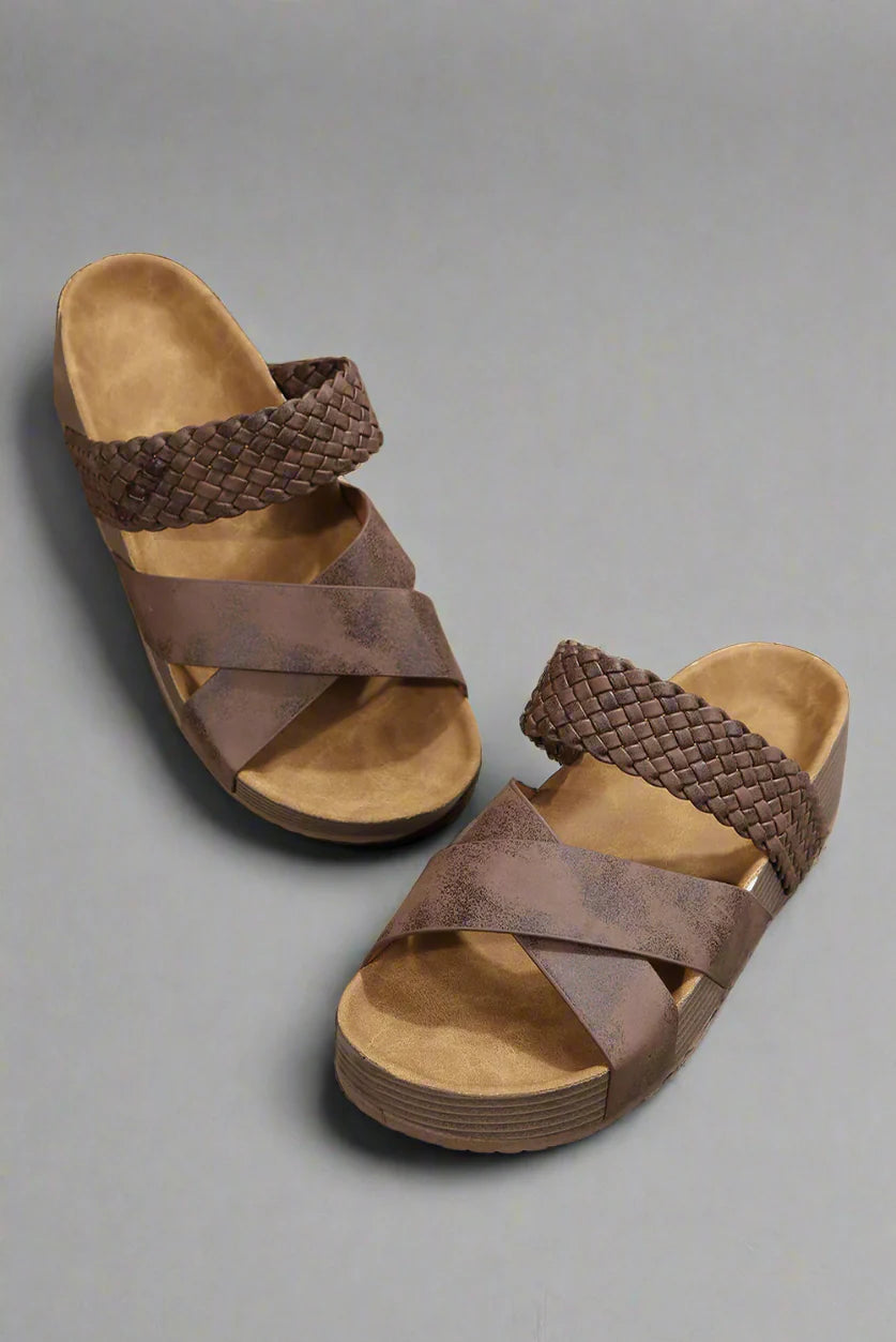 Harrow Dana comfortable Roman sandals for women with cushioned footbed, ideal for summer wear.