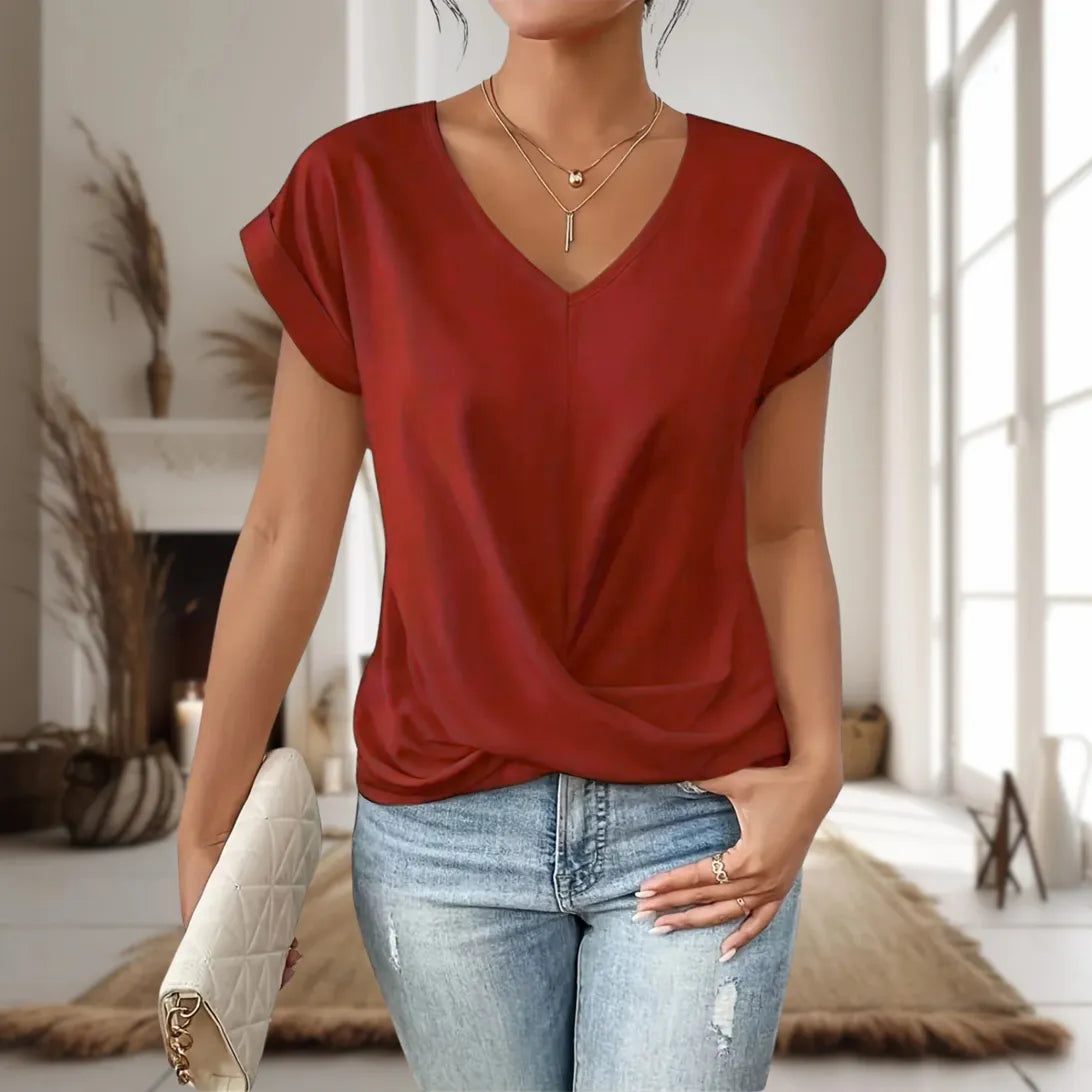 Harrow Elle effortless sweetheart crop top for women, featuring a fitted design and stylish neckline, displayed on a model.