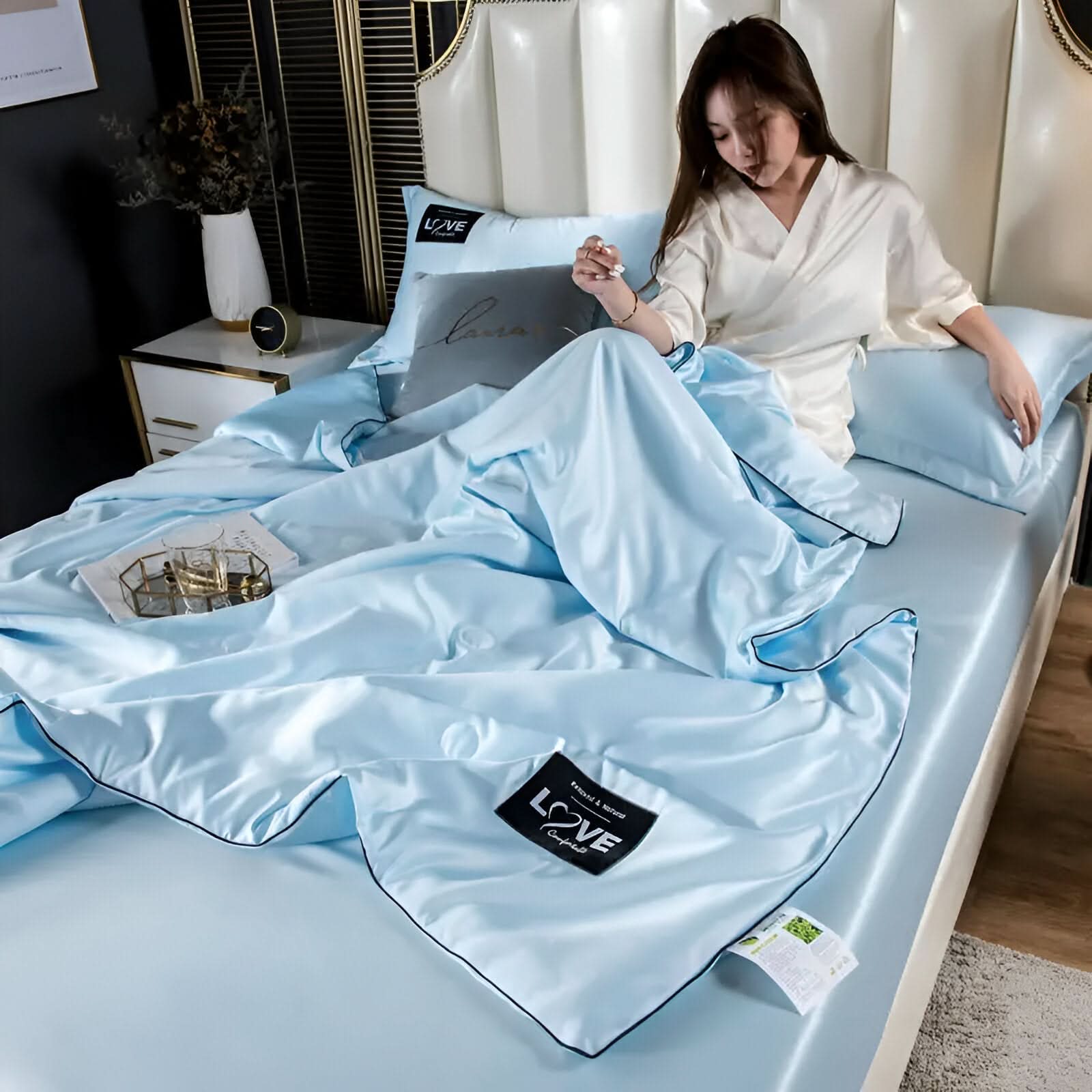 FLUFFINA Satin-Feel Synthetic Fiber Bedding Set Soft Smooth Luxury Comfort All-Season Queen King Sizes