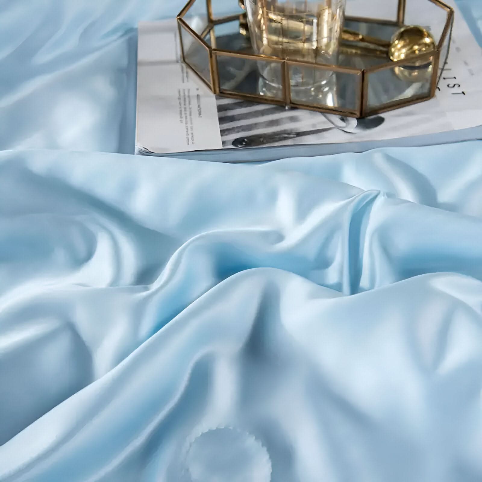 FLUFFINA Satin-Feel Synthetic Fiber Bedding Set Soft Smooth Luxury Comfort All-Season Queen King Sizes