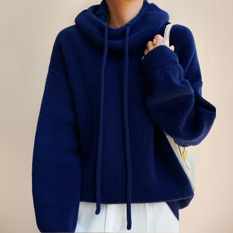 Harrow Luna women's winter coat with warm, stylish design, featuring a cozy quilted exterior and a high collar for cold weather.