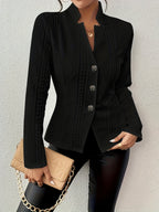 Elegant tailored fitted blazer for women by Harrow, featuring a structured design and classic style.