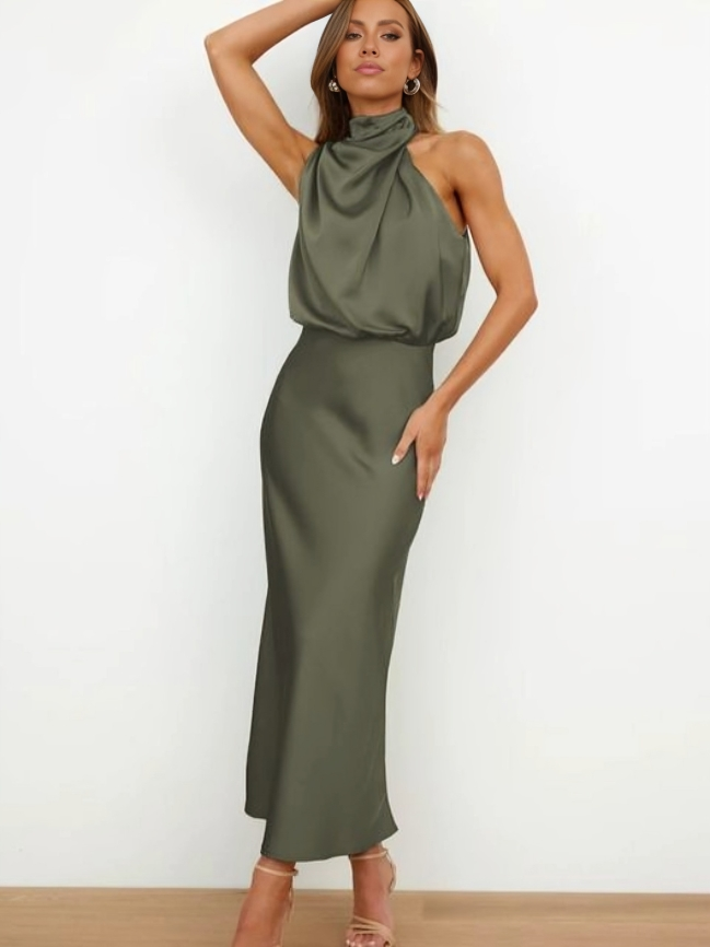 Harrow Mariana casual summer dress for women featuring a stylish halter neckline and lightweight fabric.