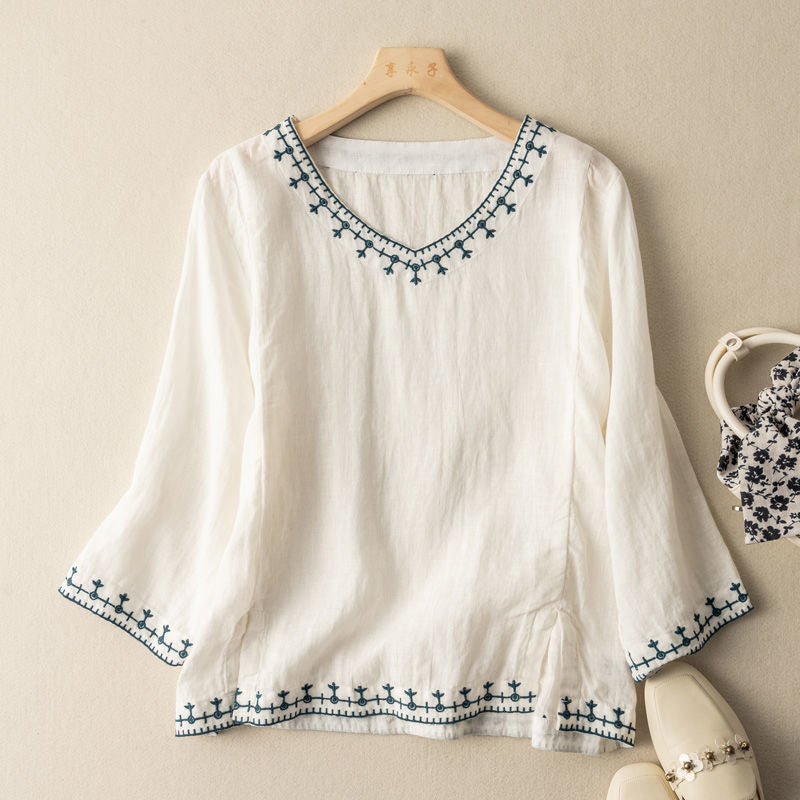 Printed casual women's blouse with V-neck design by Harrow, featuring a colorful summer pattern.