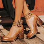 Harrow Naturéva women's comfortable Roman sandals with open toes and ankle straps, perfect for summer wear.