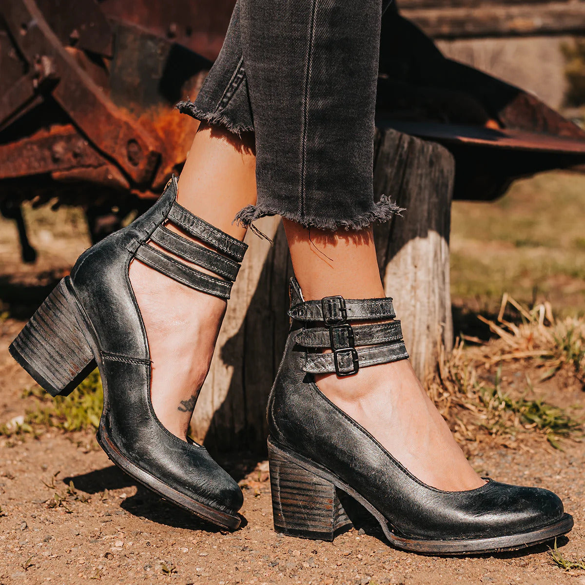 Haro Naturéva comfortable Roman sandals for women, featuring leather straps and summer-ready design for casual wear
