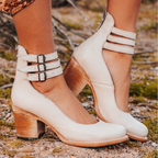 Haro Naturéva comfortable Roman sandals for women in summer, featuring open-toe design and stylish leather straps.