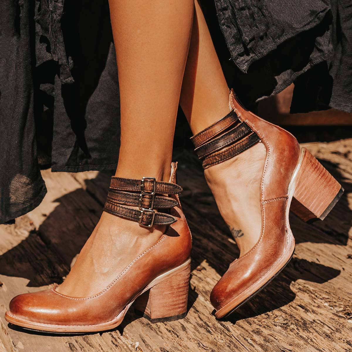 Haro Naturéva comfortable Roman sandals for women, featuring open-toe design and summer-ready style with leather straps.