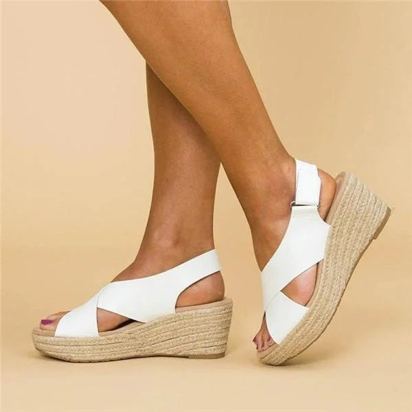 Harrow Neve comfortable Roman sandals for women, featuring cushioned straps and a summer-ready design.
