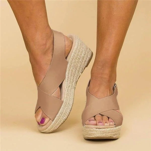 Harrow Neve women's Roman sandals with cushioned straps, perfect for summer comfort and stylish warm-weather wear.