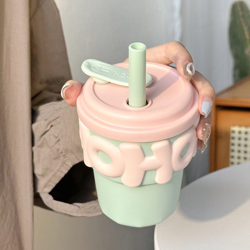 Ladies Drinking Cup with Animal Motif BPA-Free Plastic Spill-Proof Lid and Straw