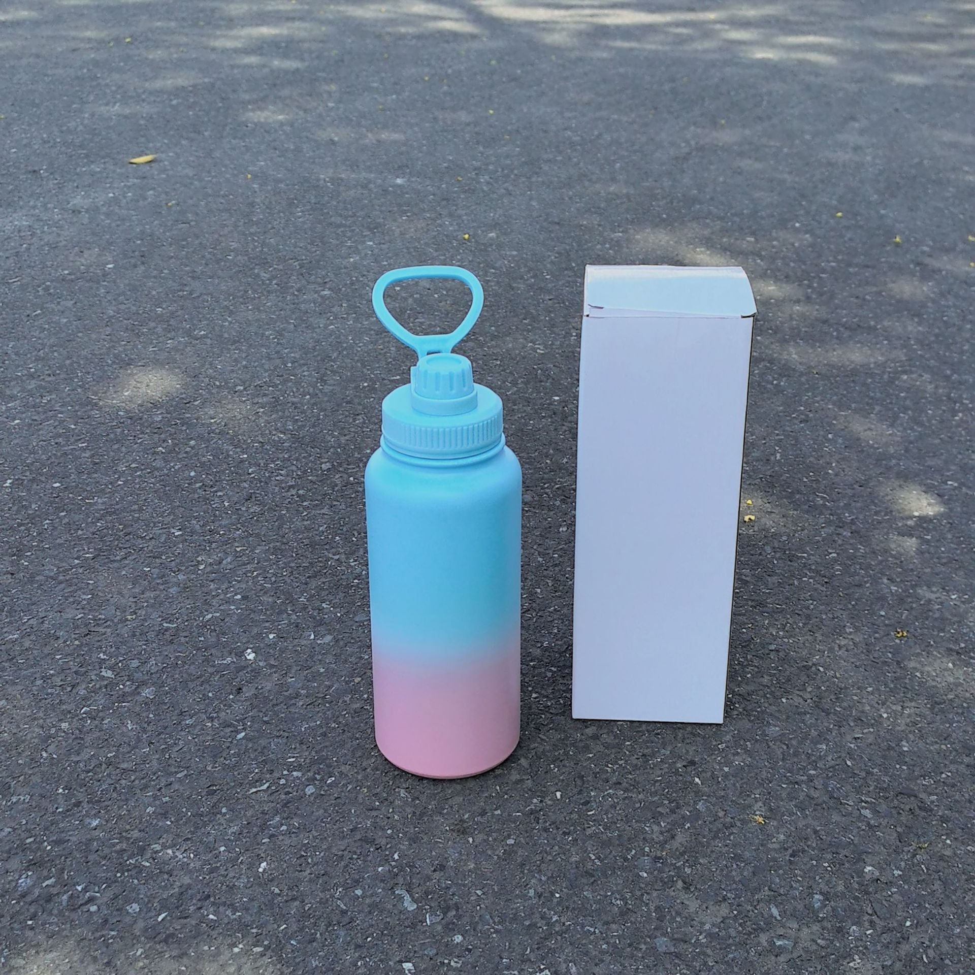 Women Sporty Water Bottle BPA-Free Plastic Non-Slip Surface Compact Size Dishwasher Safe