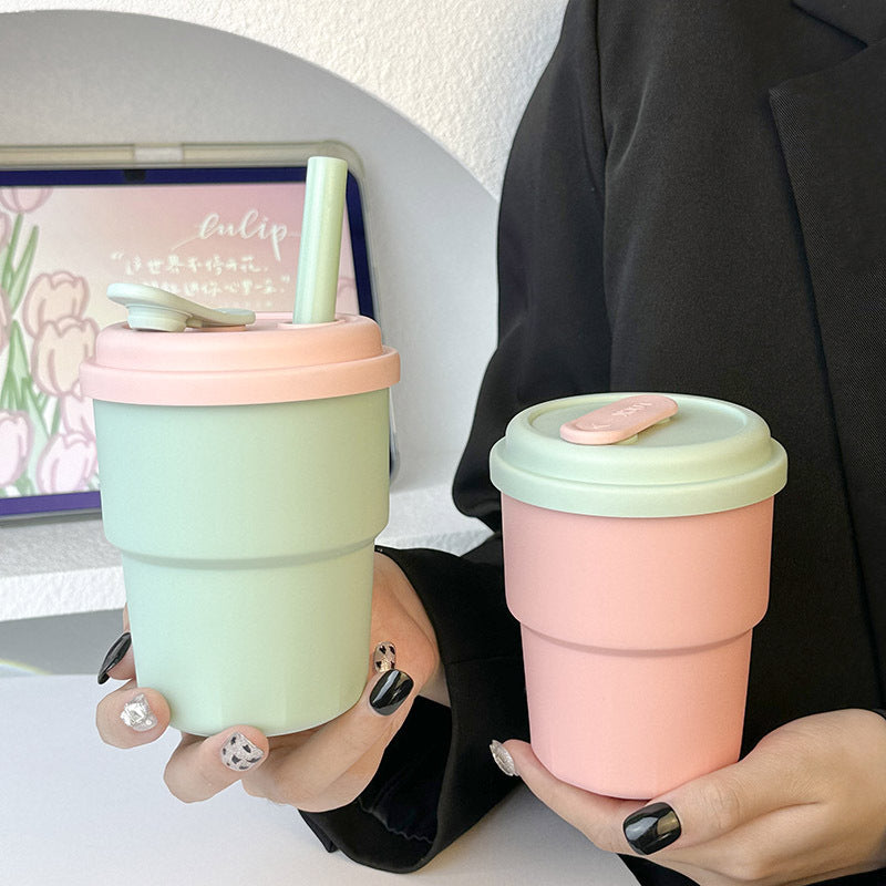 Reusable Women's Drinking Cup with Integrated Straw Leak-Proof Lid BPA-Free Dishwasher Safe