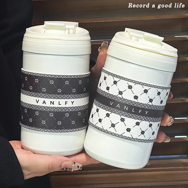 Women’s Insulated Drinking Cup BPA-Free Plastic Double-Walled One-Touch Closure Leak-Proof
