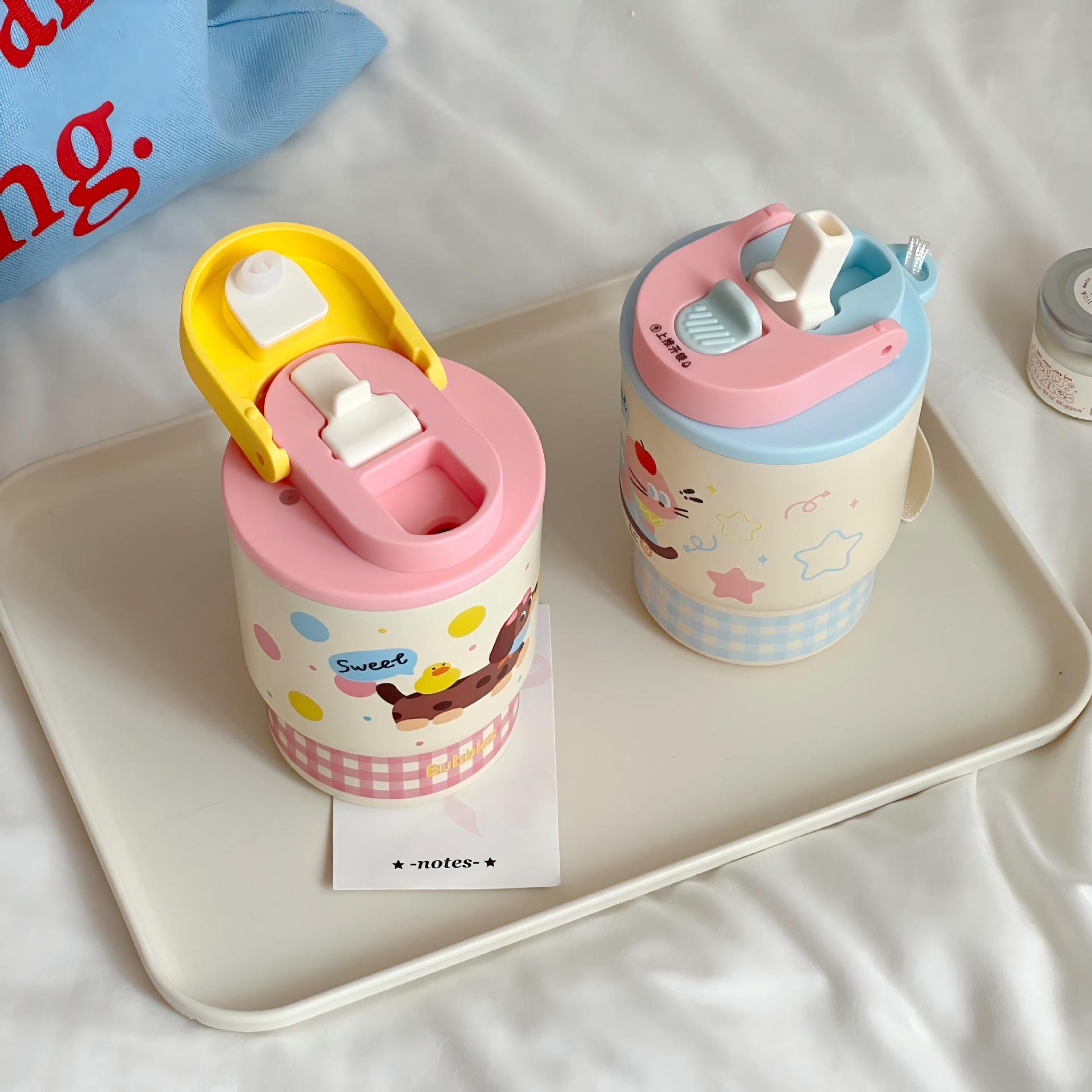 Ladies Insulated Travel Mug with Cheerful Apple Design Leak-Proof Hot Cold Cup