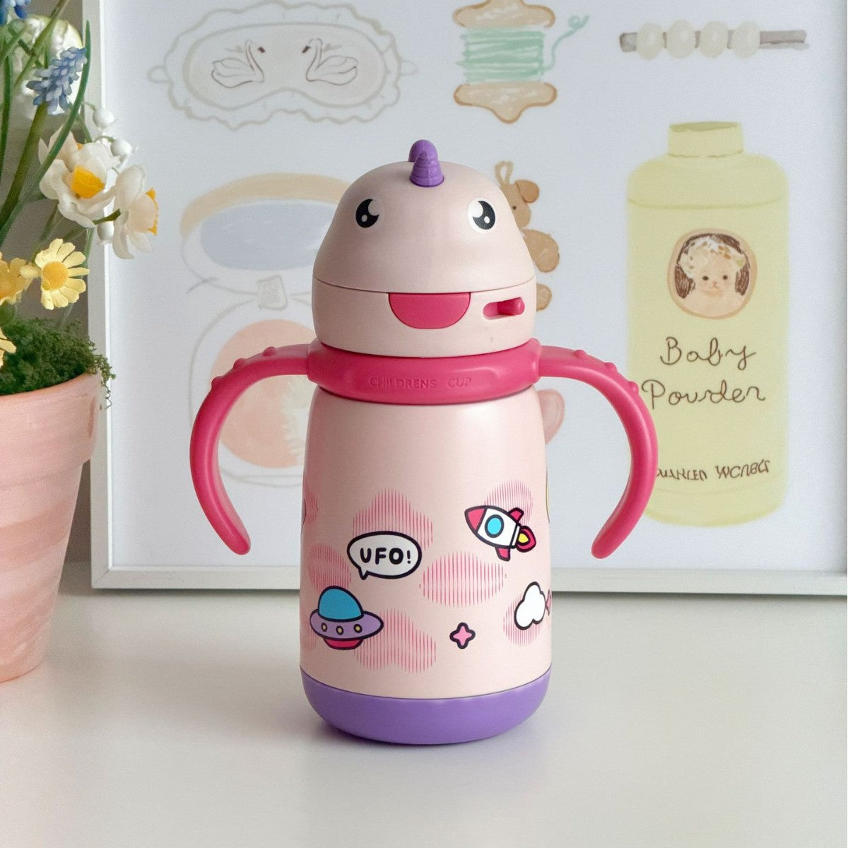 Children’s Spill-Proof Cup with Handles and Playful UFO Design BPA-Free Plastic