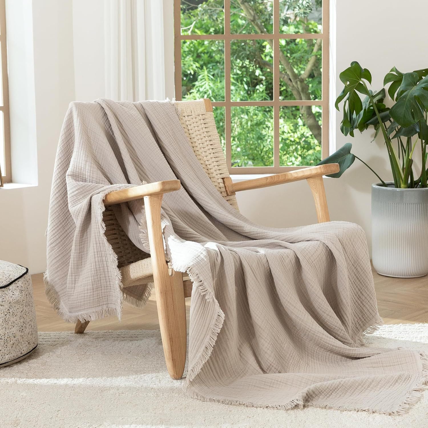 Bowlift Women's Soft Cotton Muslin Throw Blanket Breathable Lightweight with Fringes