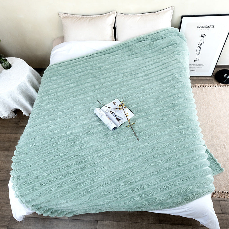 Ladies Luxury Thermal Blanket Ultra-Soft Hypoallergenic Microfiber Wave Design Cozy Warm