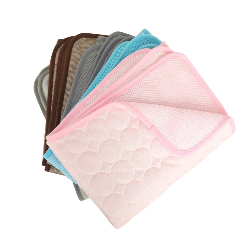 Waterproof Non-Slip Pet Mat with Water-Repellent Coating for Home and Travel