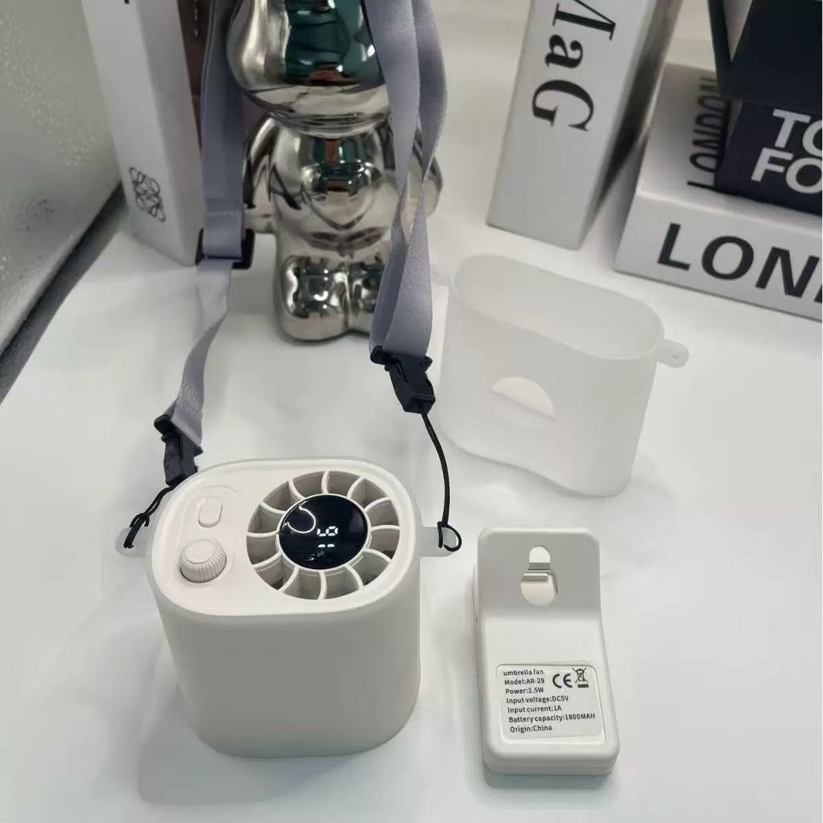 Portable USB Fan Compact Quiet Operation Adjustable Speed Digital Display