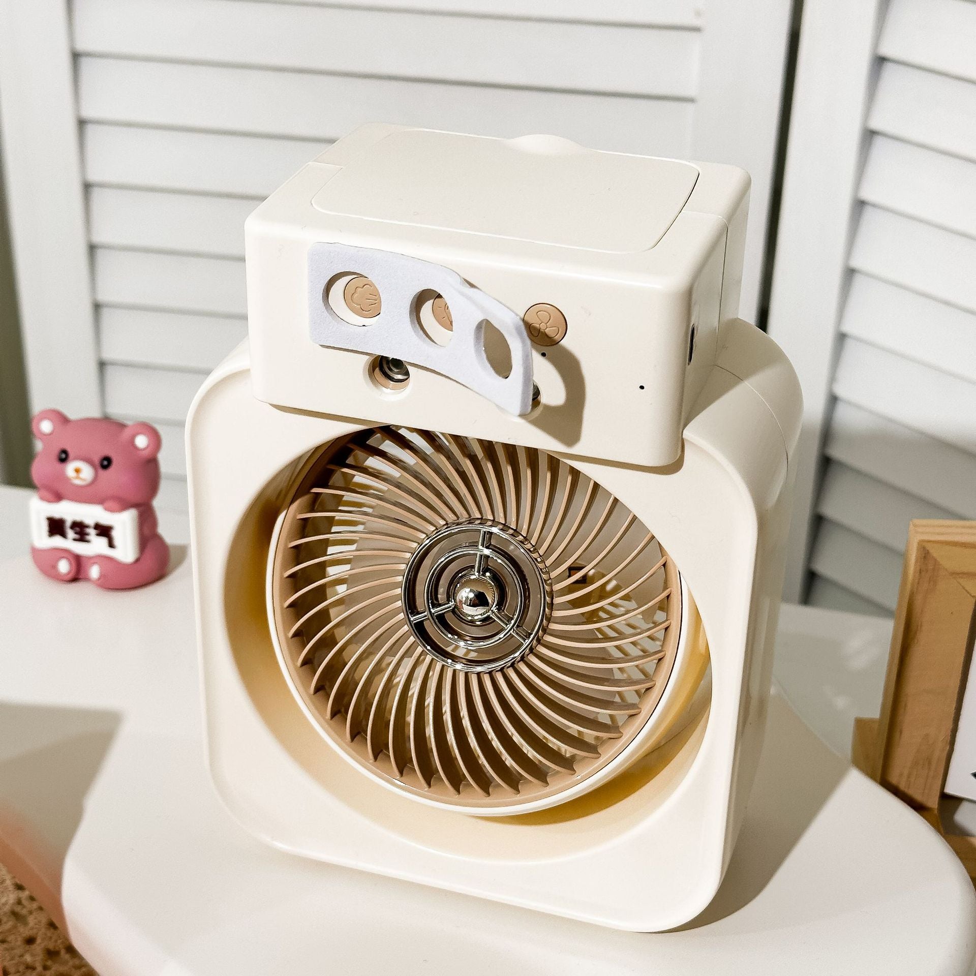 Portable USB Fan with Flexible Tilt and Misting Function for Personal Cooling