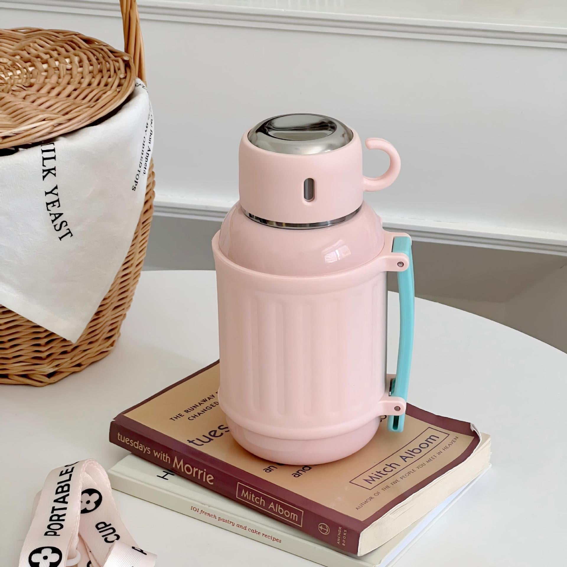 Unisex Stainless Steel Insulated Carafe Double Wall Vacuum Flask with Handle