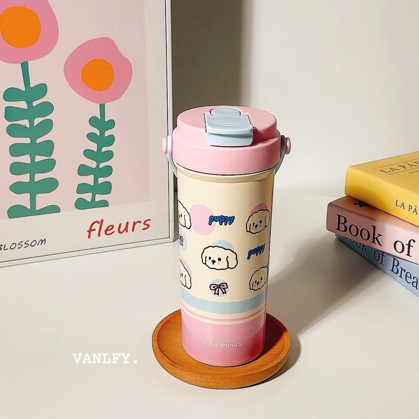 Insulated Stainless Steel Drinking Cup with Secure Flip Lid and Dog Design for Women