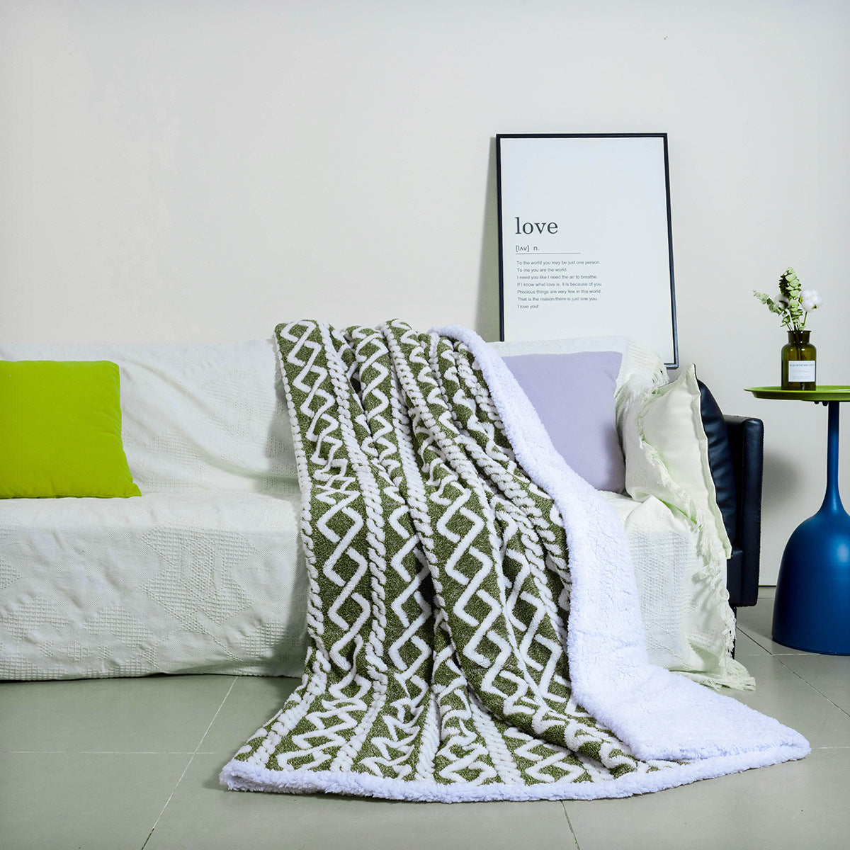 Women’s Reversible Blanket Soft Microfiber Cozy Geometric Pattern White Fluffy Throw