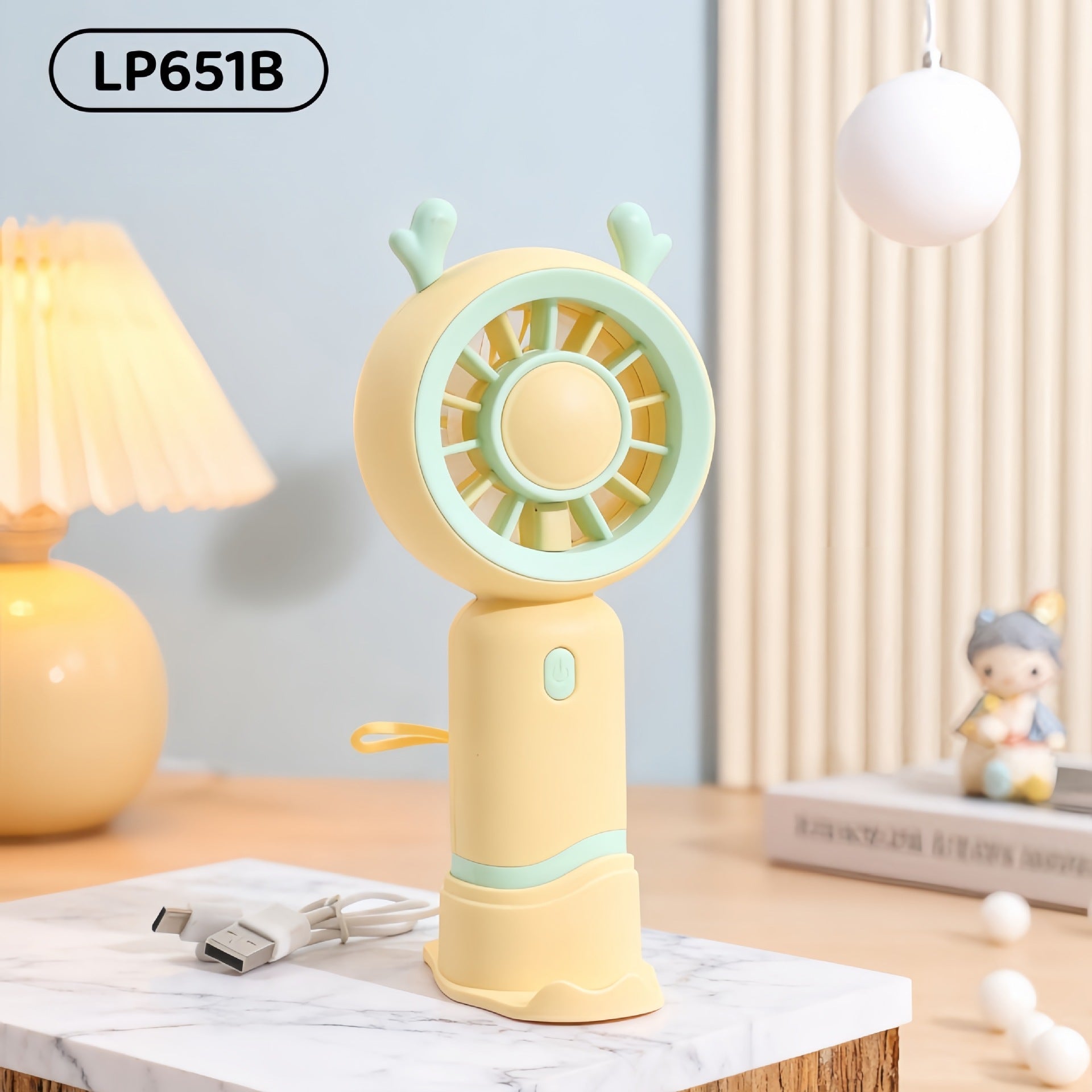 Portable Hand Fan USB Rechargeable Compact Cute Cat Design for Women