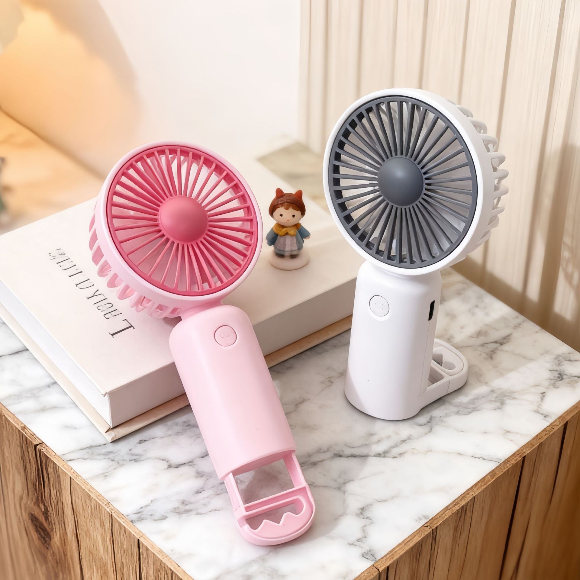 Portable USB Fan Lightweight Adjustable Speed Compact Personal Cooling Fan